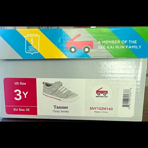 See Kai Runs size 3Y - Picture 2 of 2